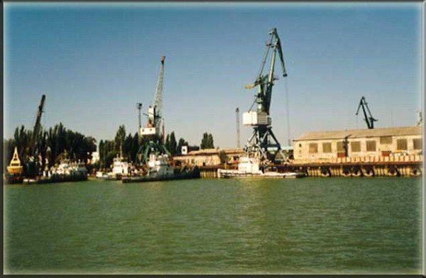 Город
