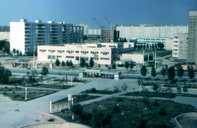 Город